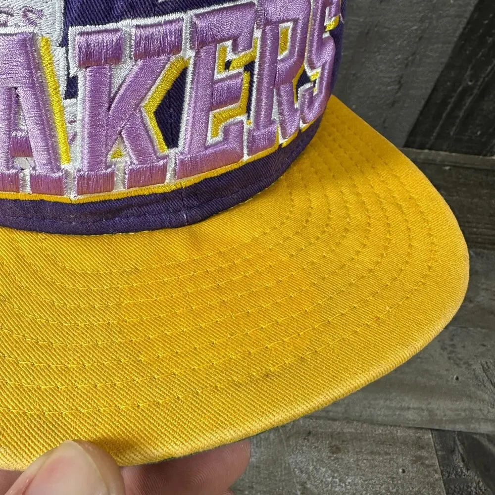 NBA‎ Los Angeles Lakers SnapBack Hat Cap New Era Purple Hardwood Classics